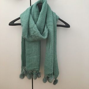 Knitted scarf